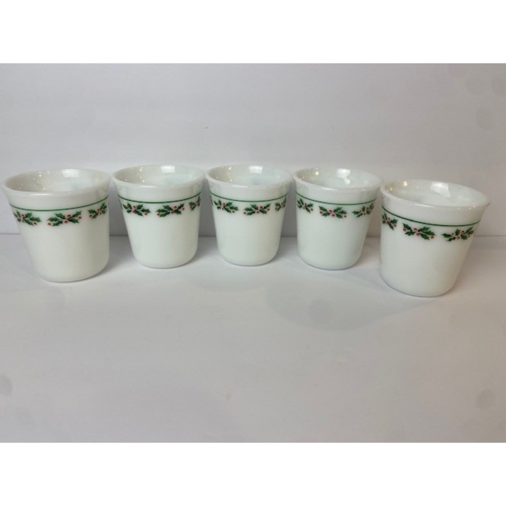 Corning Corelle Holly Days Milk Glass Mugs Set of 5 Christmas Holiday Vintage